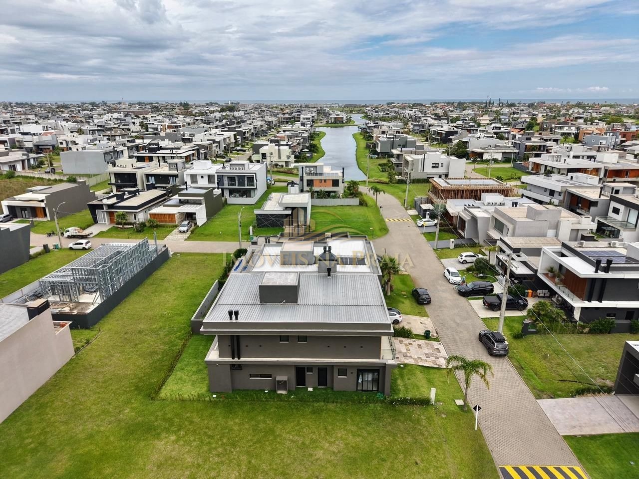 Foto 40 — Casa em Condomínio 4 dormitórios no bairro Sunset