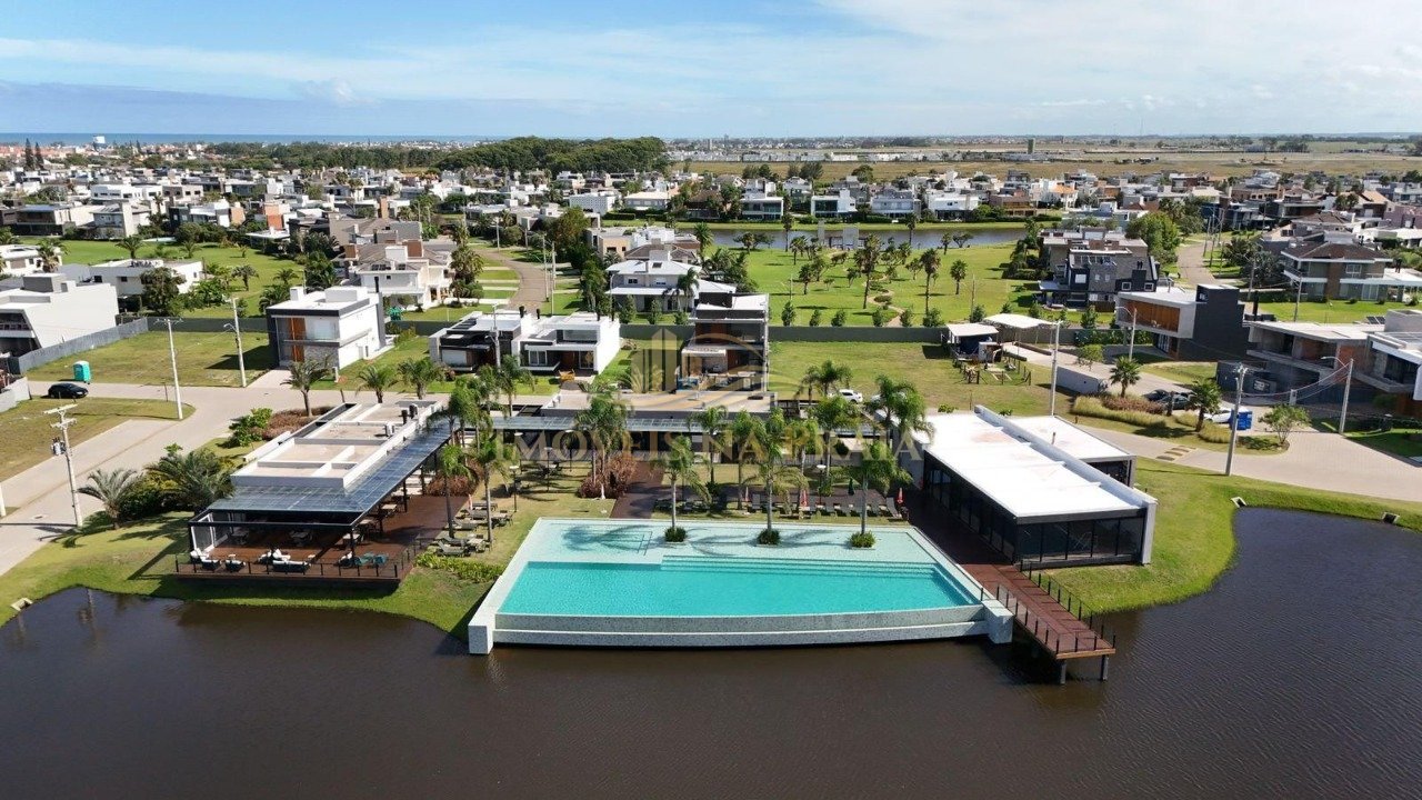 Foto 45 — Casa em Condomínio 4 dormitórios no bairro Sunset