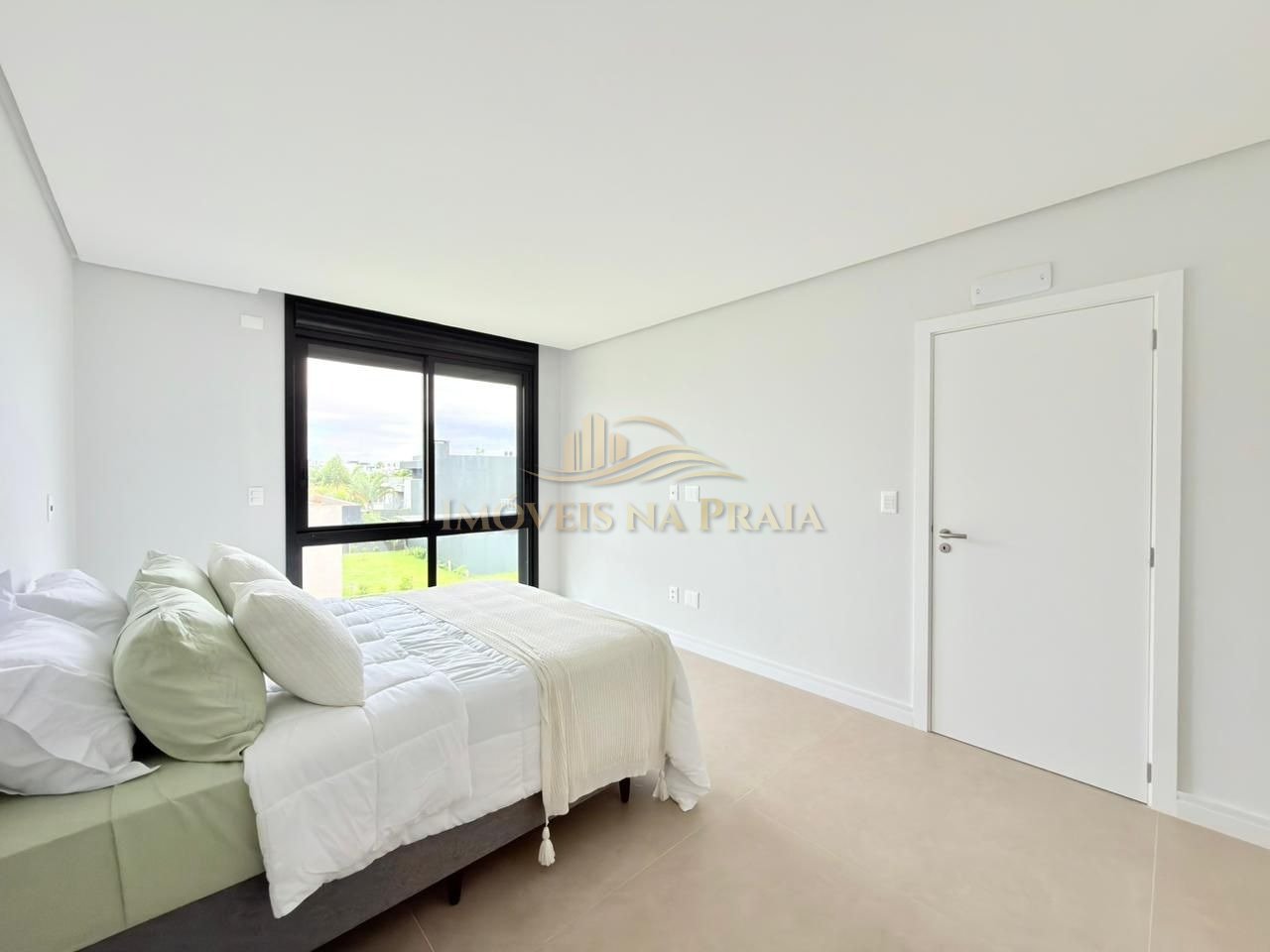 Foto 28 — Casa em Condomínio 4 dormitórios no bairro Sunset