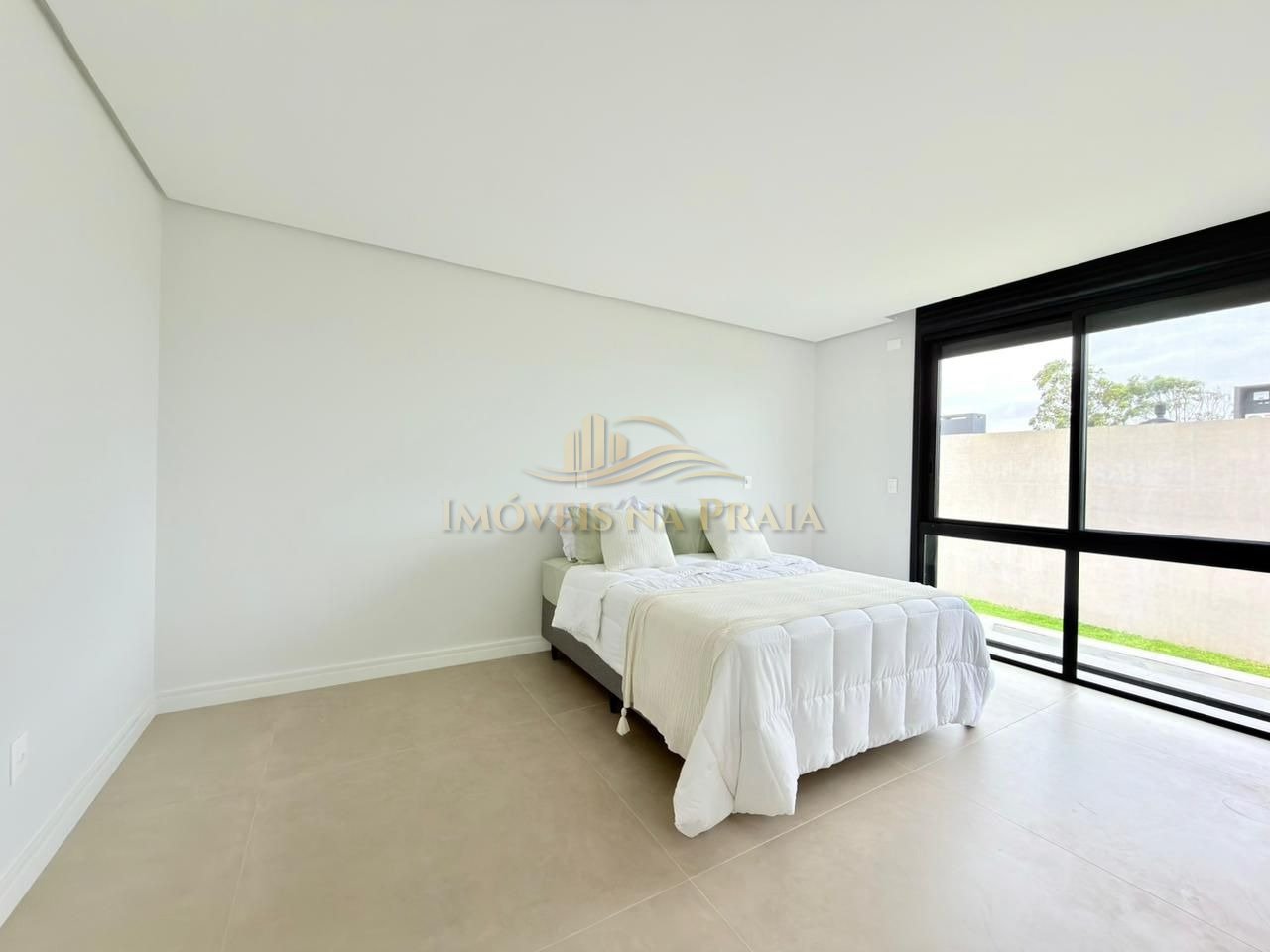 Foto 29 — Casa em Condomínio 4 dormitórios no bairro Sunset