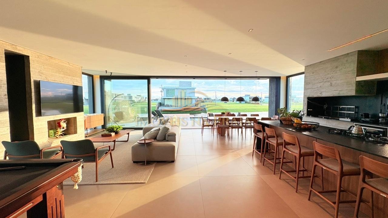 Foto 2 — Casa em Condomínio 6 dormitórios no bairro Amare