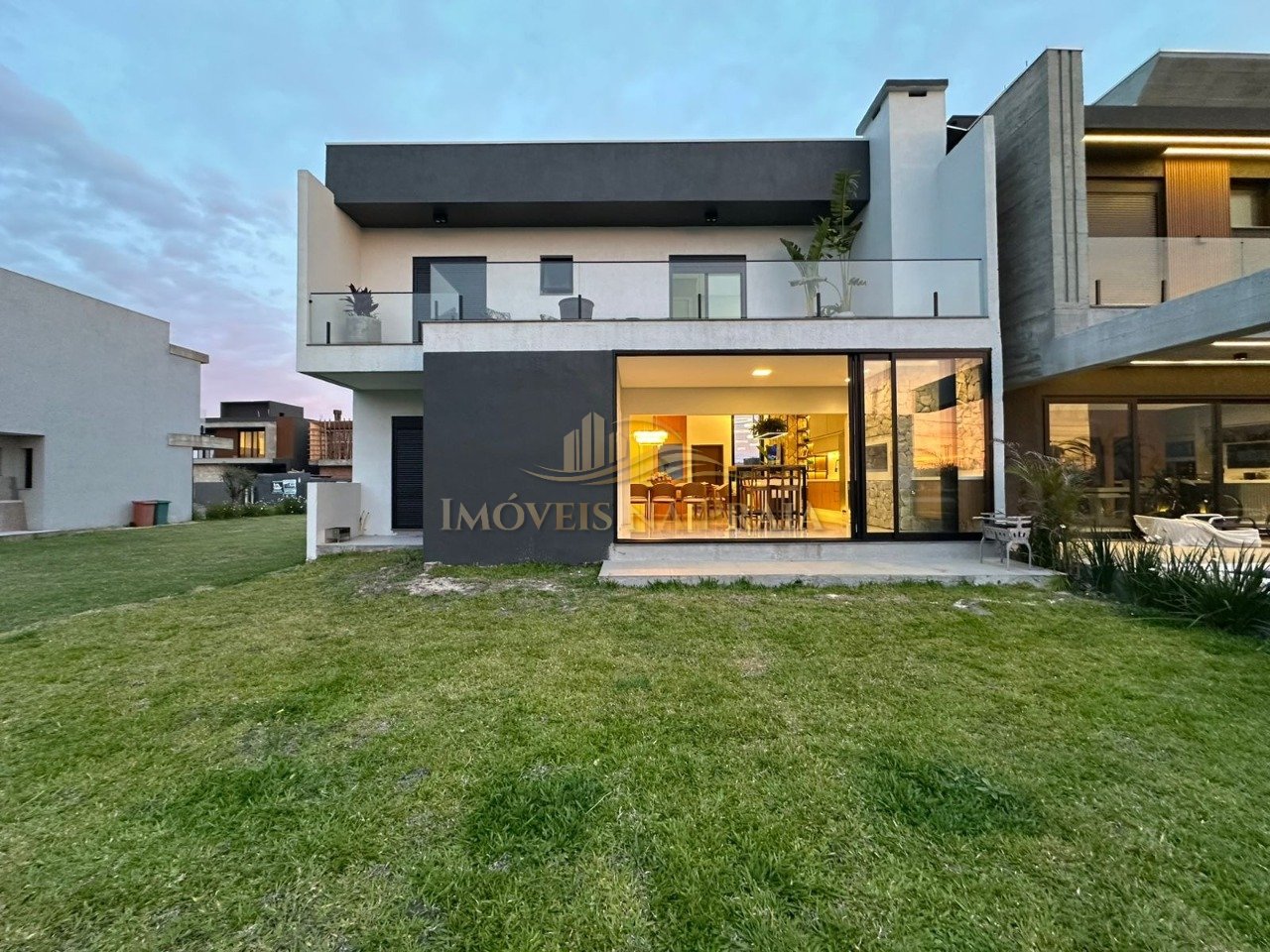 Foto 26 — Casa em Condomínio 4 dormitórios no bairro Sunset