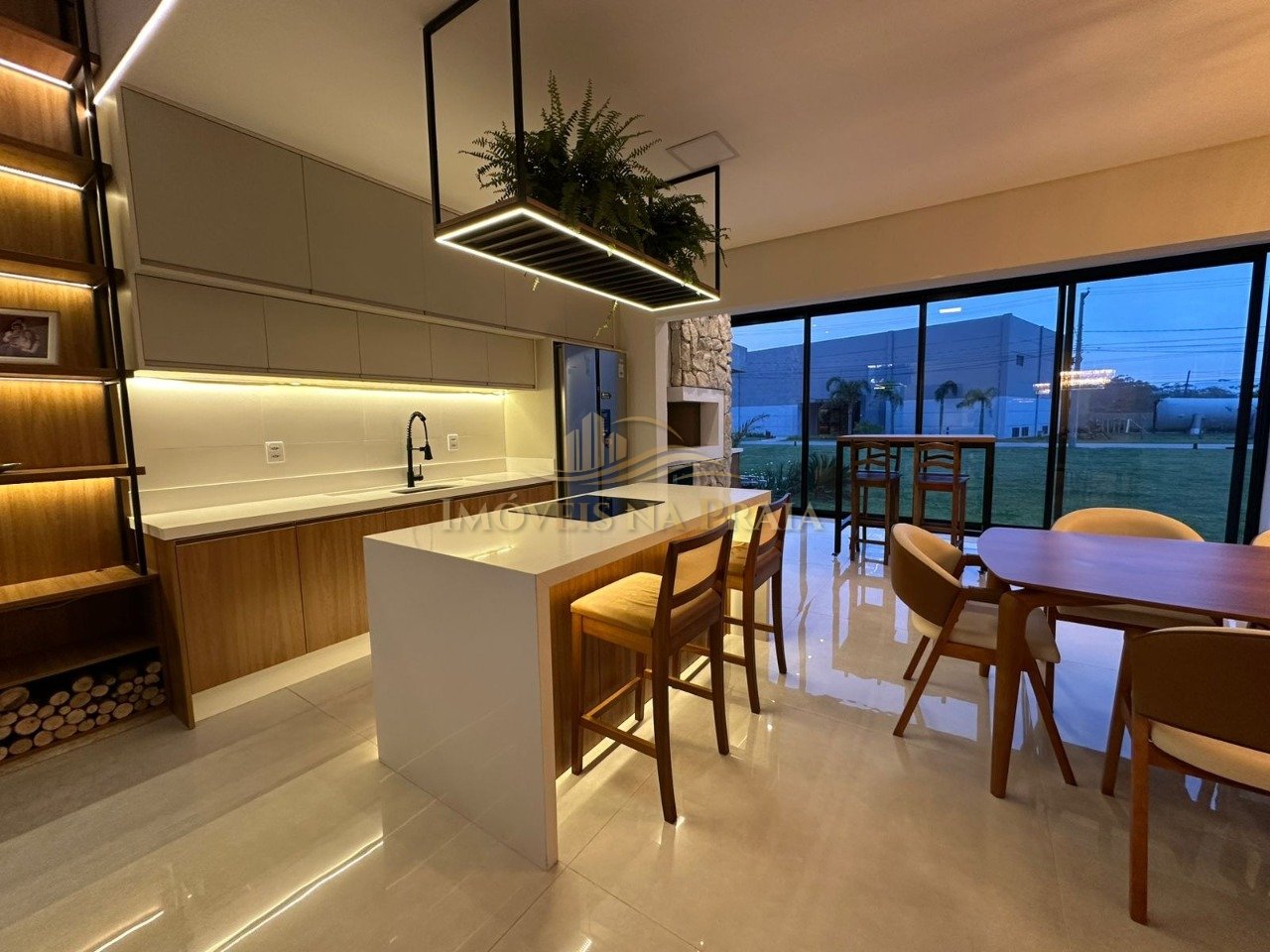 Foto 17 — Casa em Condomínio 4 dormitórios no bairro Sunset