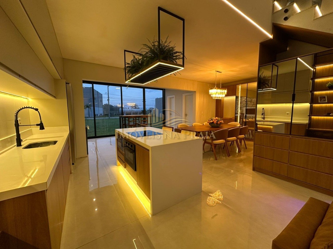 Foto 19 — Casa em Condomínio 4 dormitórios no bairro Sunset