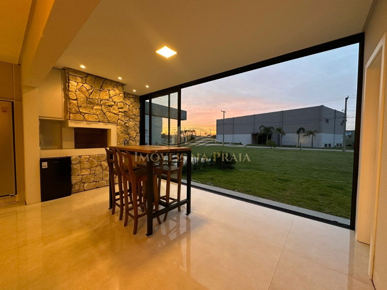 Foto 24 — Casa em Condomínio 4 dormitórios no bairro Sunset