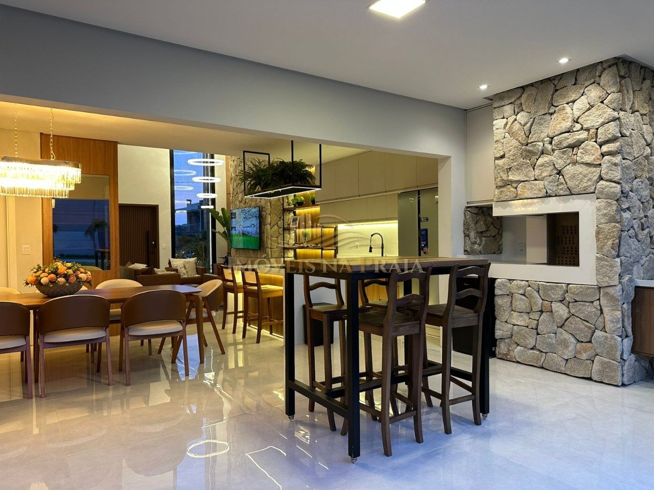 Foto 31 — Casa em Condomínio 4 dormitórios no bairro Sunset