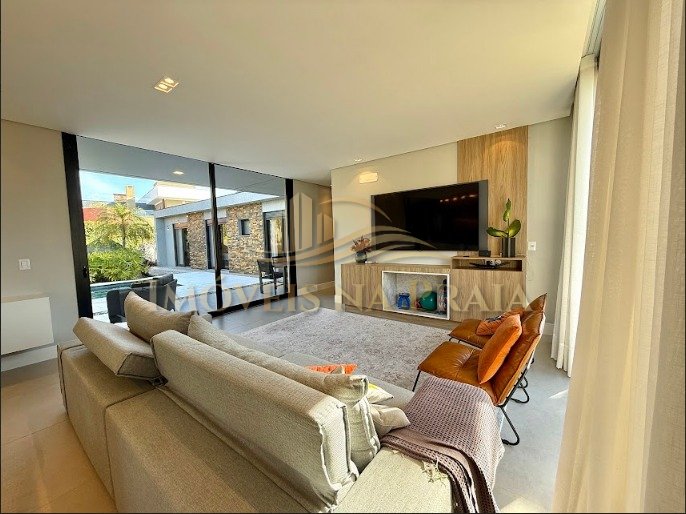 Foto 3 — Casa em Condomínio no Las Palmas.