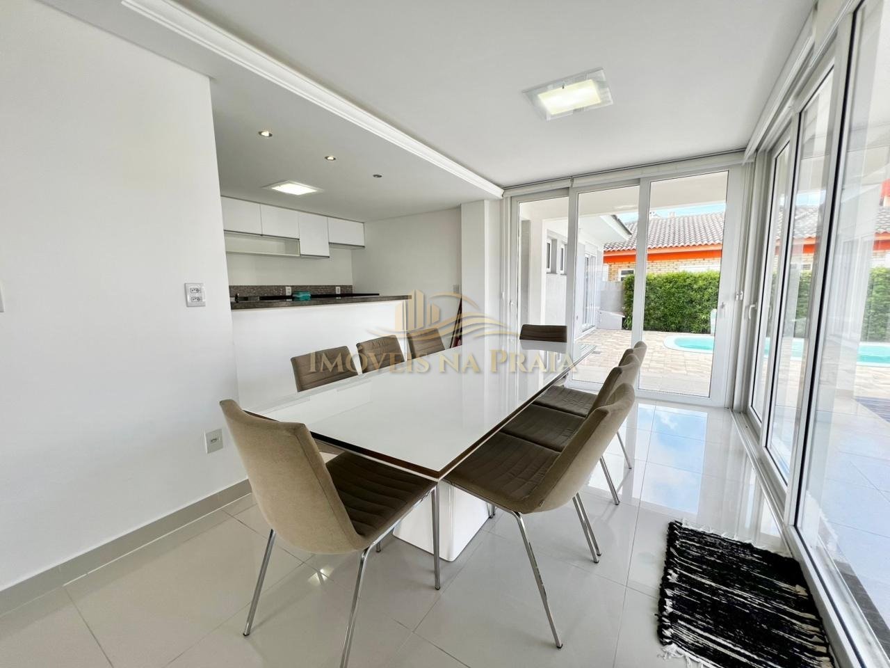 Foto 11 — Casa 5 dormitórios no bairro Noiva do Mar