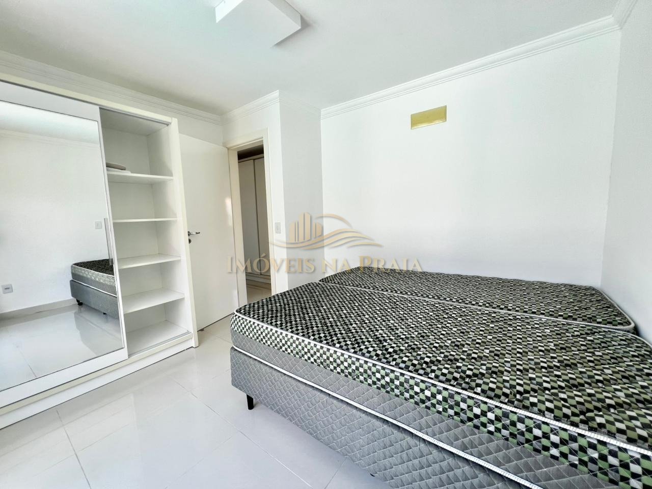 Foto 35 — Casa 5 dormitórios no bairro Noiva do Mar