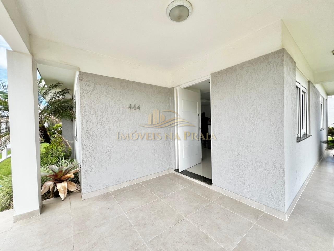 Foto 4 — Casa 5 dormitórios no bairro Noiva do Mar