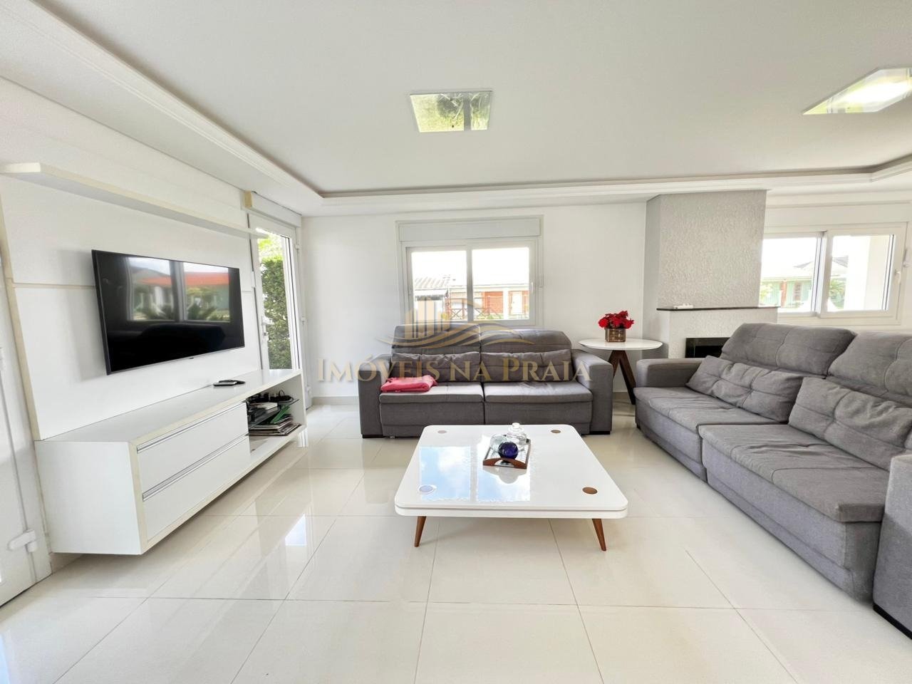 Foto 7 — Casa 5 dormitórios no bairro Noiva do Mar