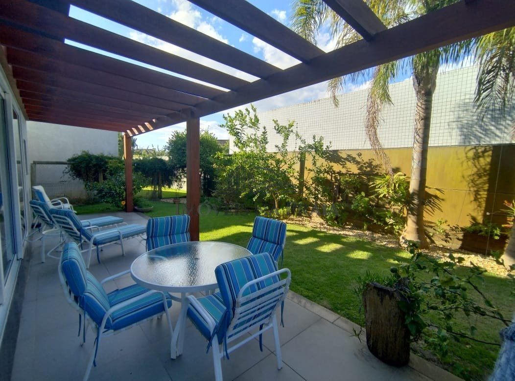 Foto 17 — Casa em Condomínio 4 dormitórios no bairro Villaggio Atlântida