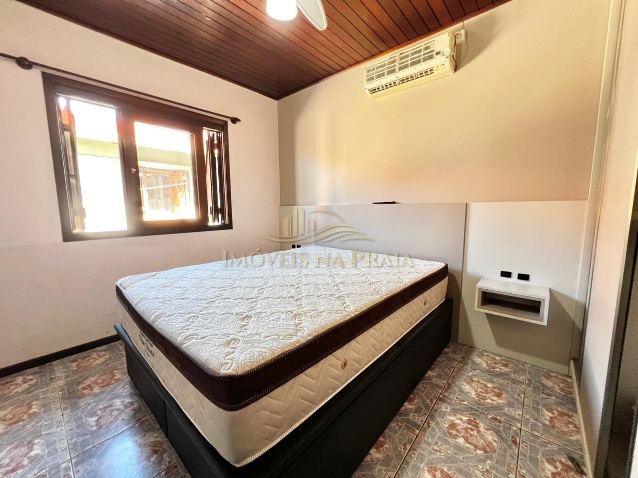 Foto 24 — Casa 4 dormitórios no bairro Rainha do Mar