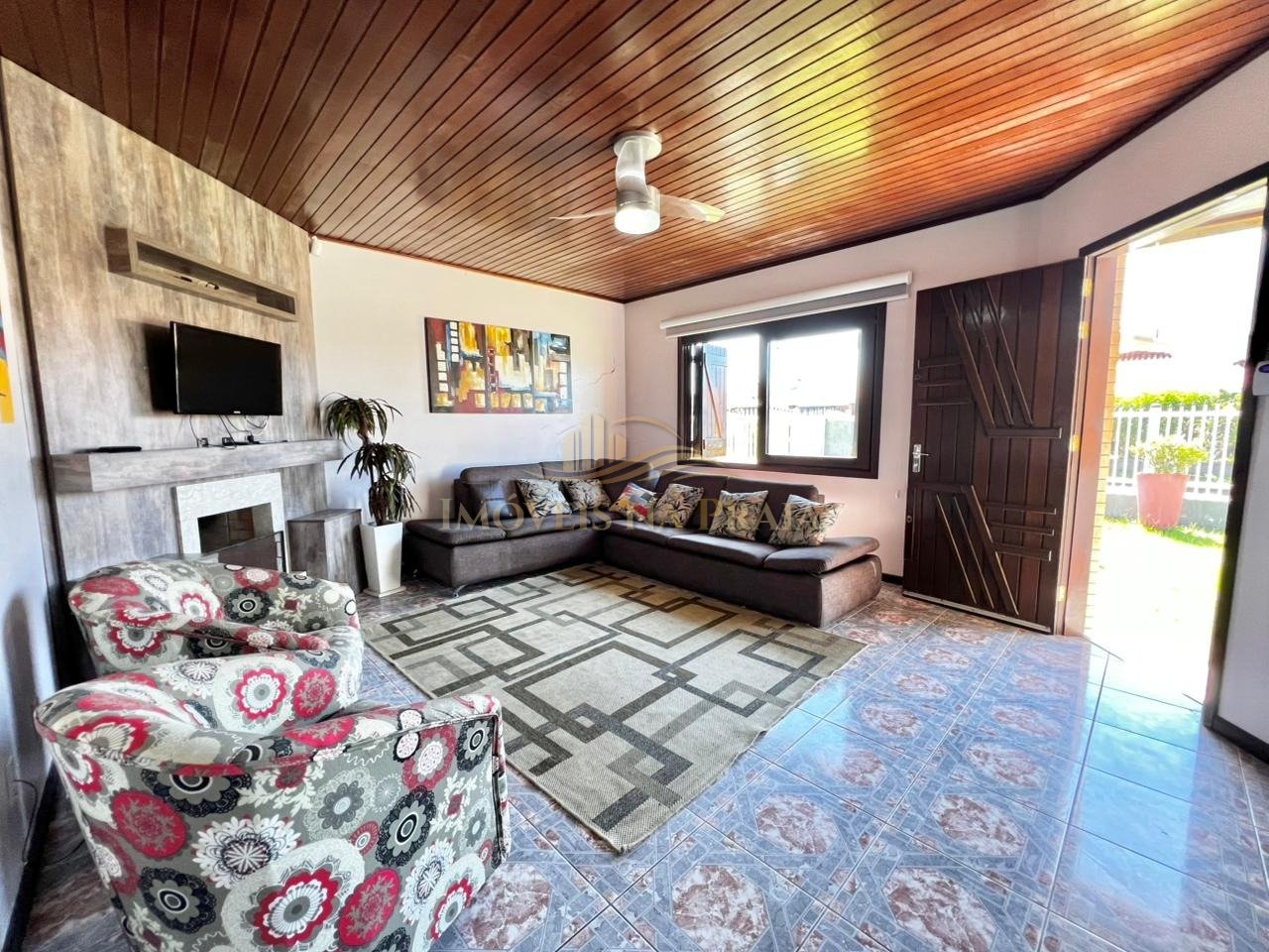 Foto 11 — Casa 4 dormitórios no bairro Rainha do Mar