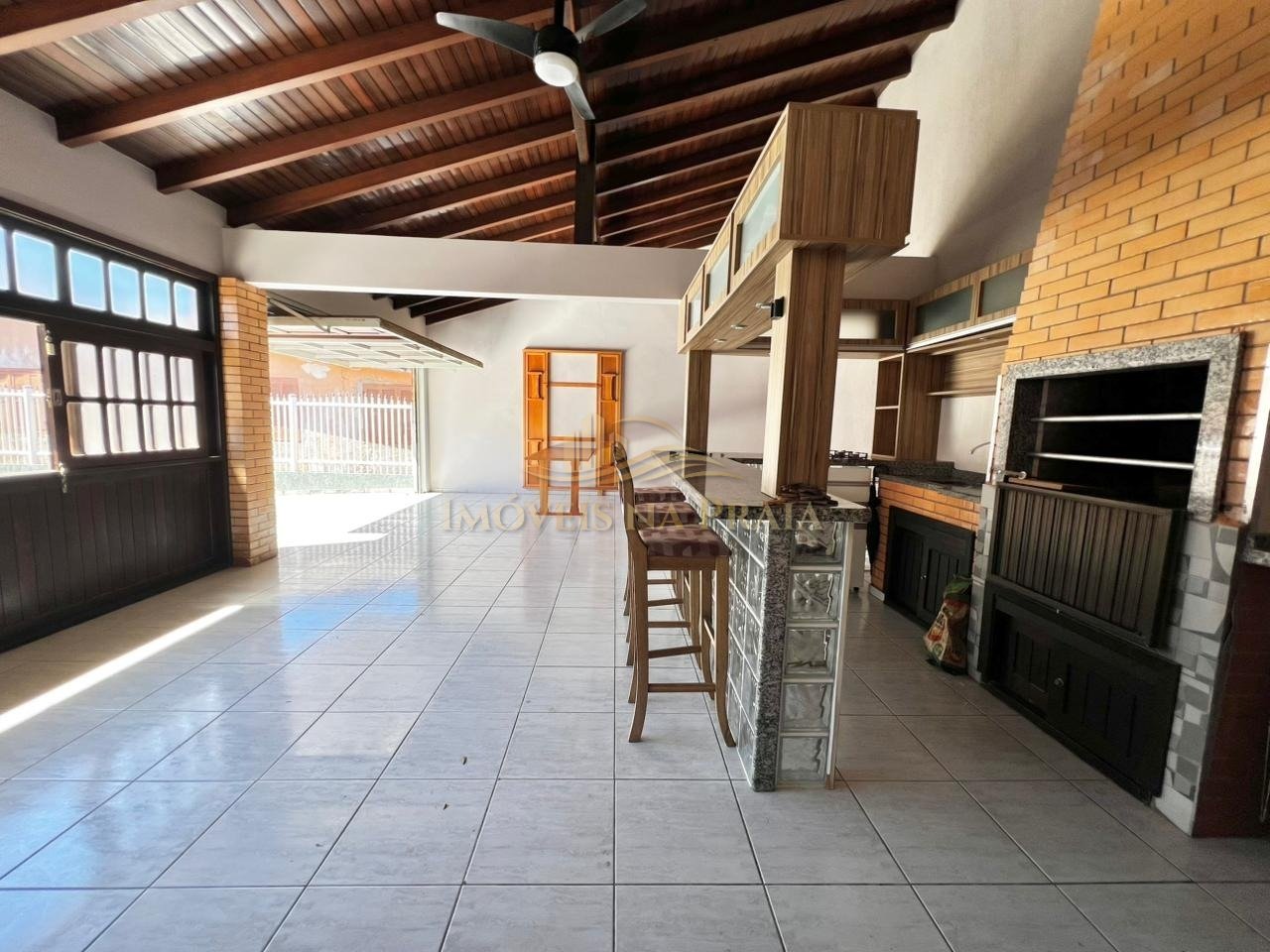 Foto 26 — Casa 4 dormitórios no bairro Rainha do Mar