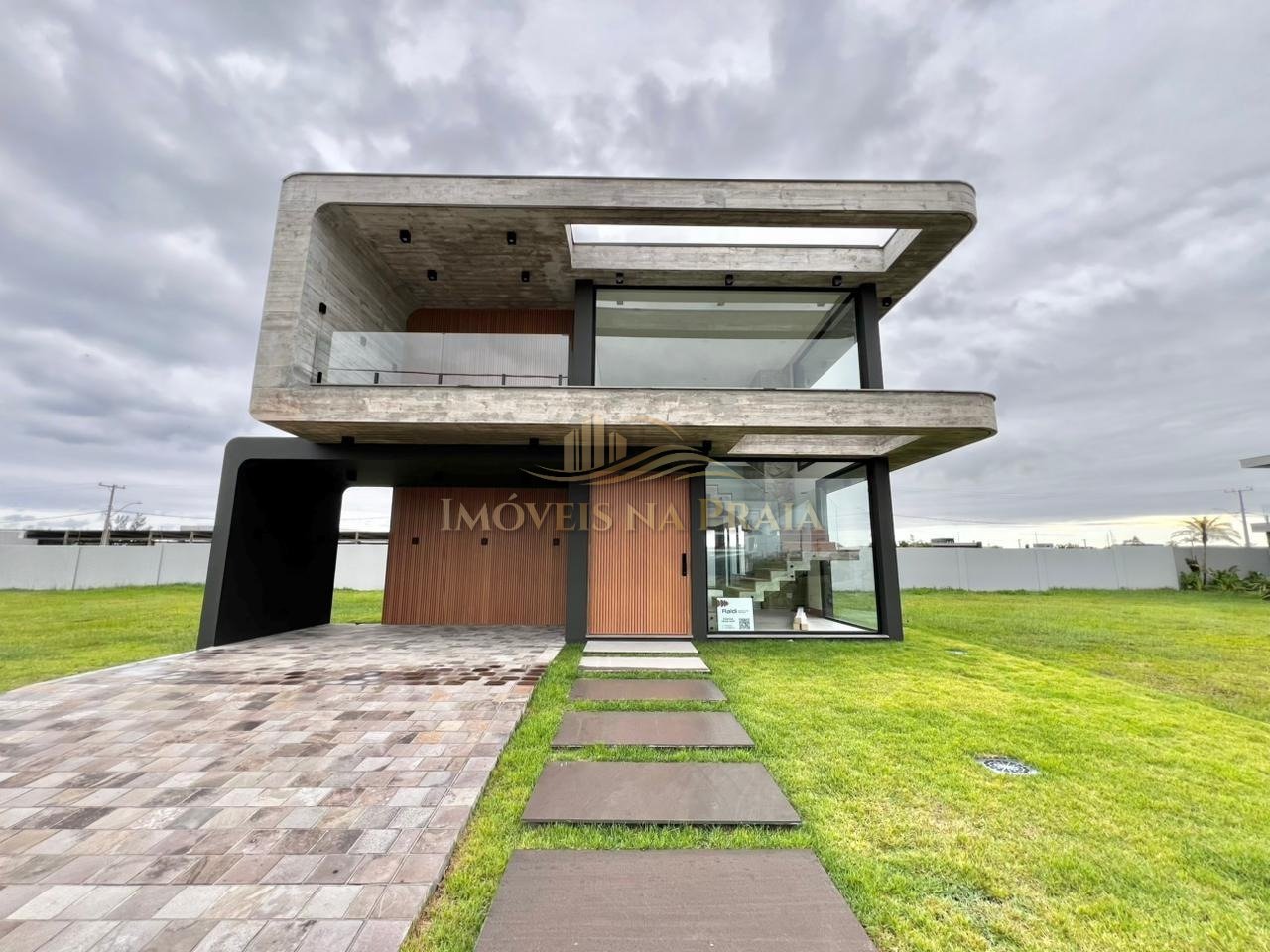 Casa em Condomínio 4 dormitórios no bairro Amare