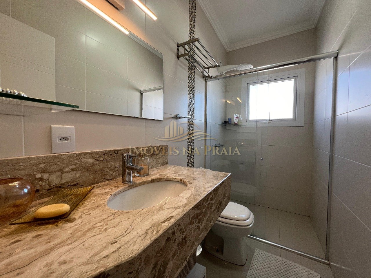 Foto 24 — Sobrado 4 suítes, mobiliado, meio quadra.