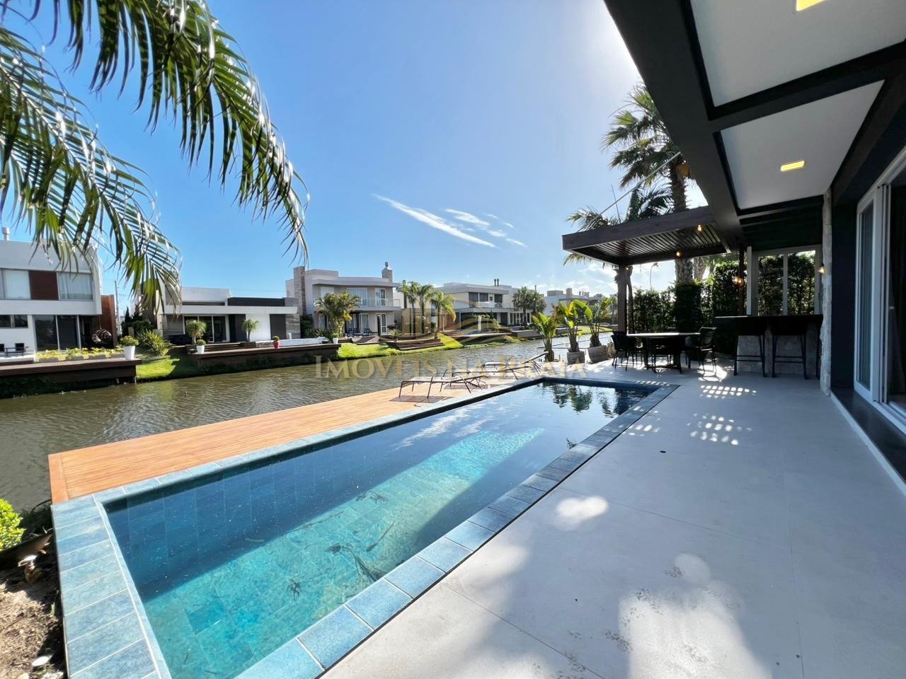 Foto 22 — Casa em Condomínio 5 dormitórios no bairro Malibu Beach Residence