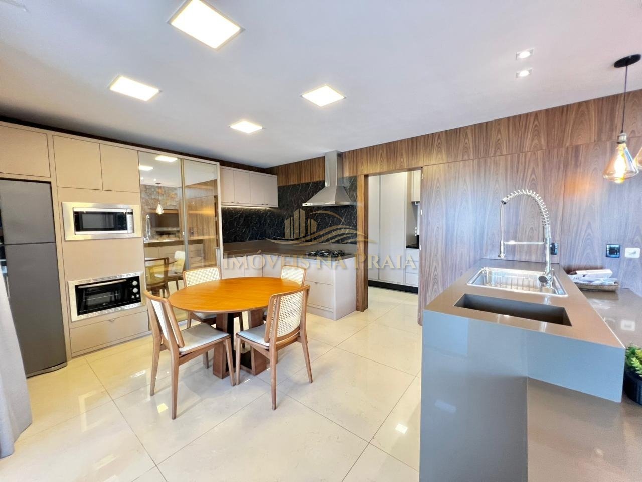 Foto 13 — Casa em Condomínio 5 dormitórios no bairro Malibu Beach Residence