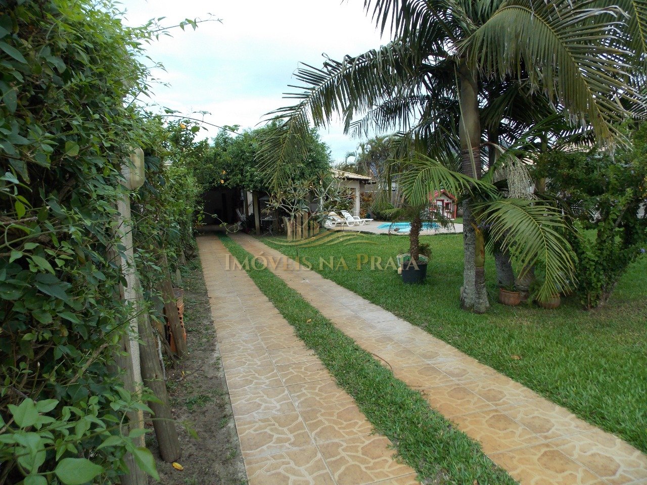 Foto 3 — Casa 4 dormitórios no bairro Atlântida