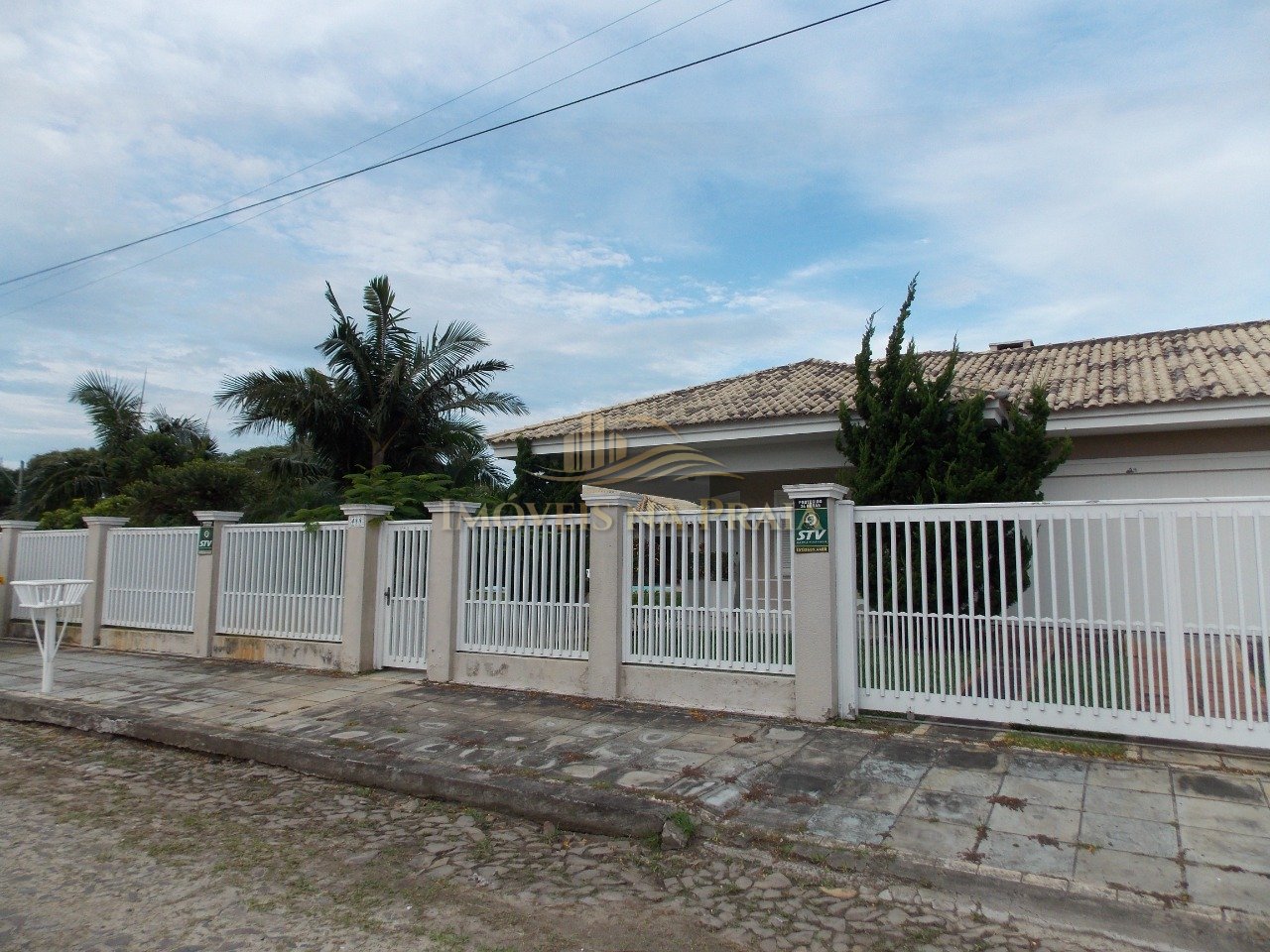 Foto 8 — Casa 4 dormitórios no bairro Atlântida