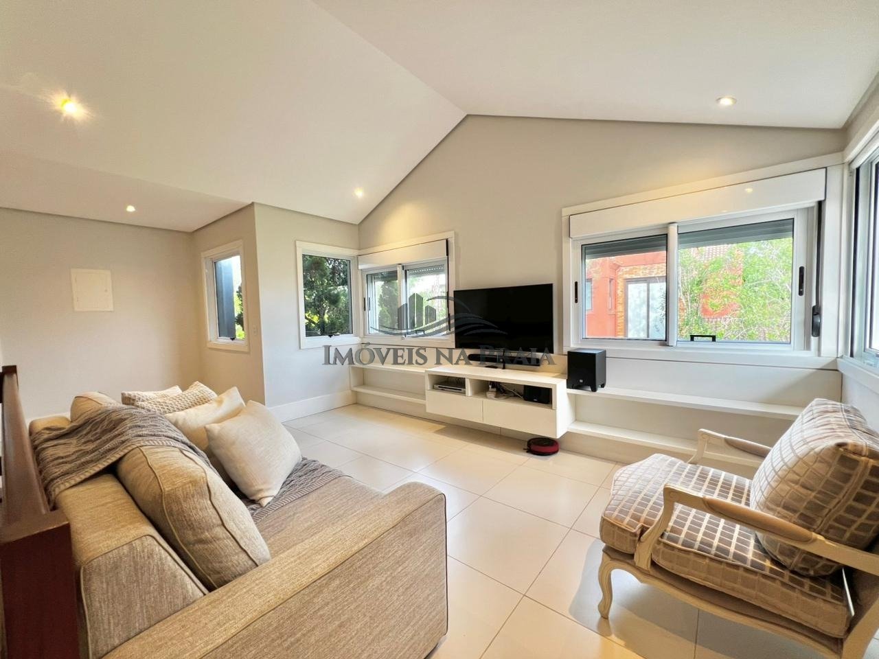 Foto 35 — Casa em Condomínio 5 Dormitório(s) Bairro Atlântid