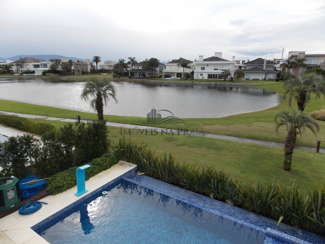 Foto 35 — Casa em Condomínio 6 Dormitório(s) Bairro Bosques