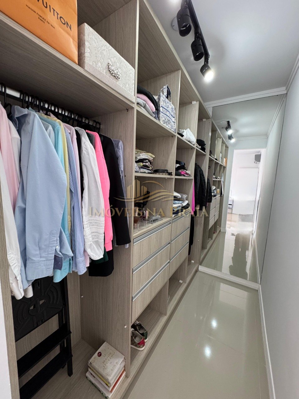 Foto 28 — Casa em Condomínio 4 Dormitório(s) Bairro Las Palm