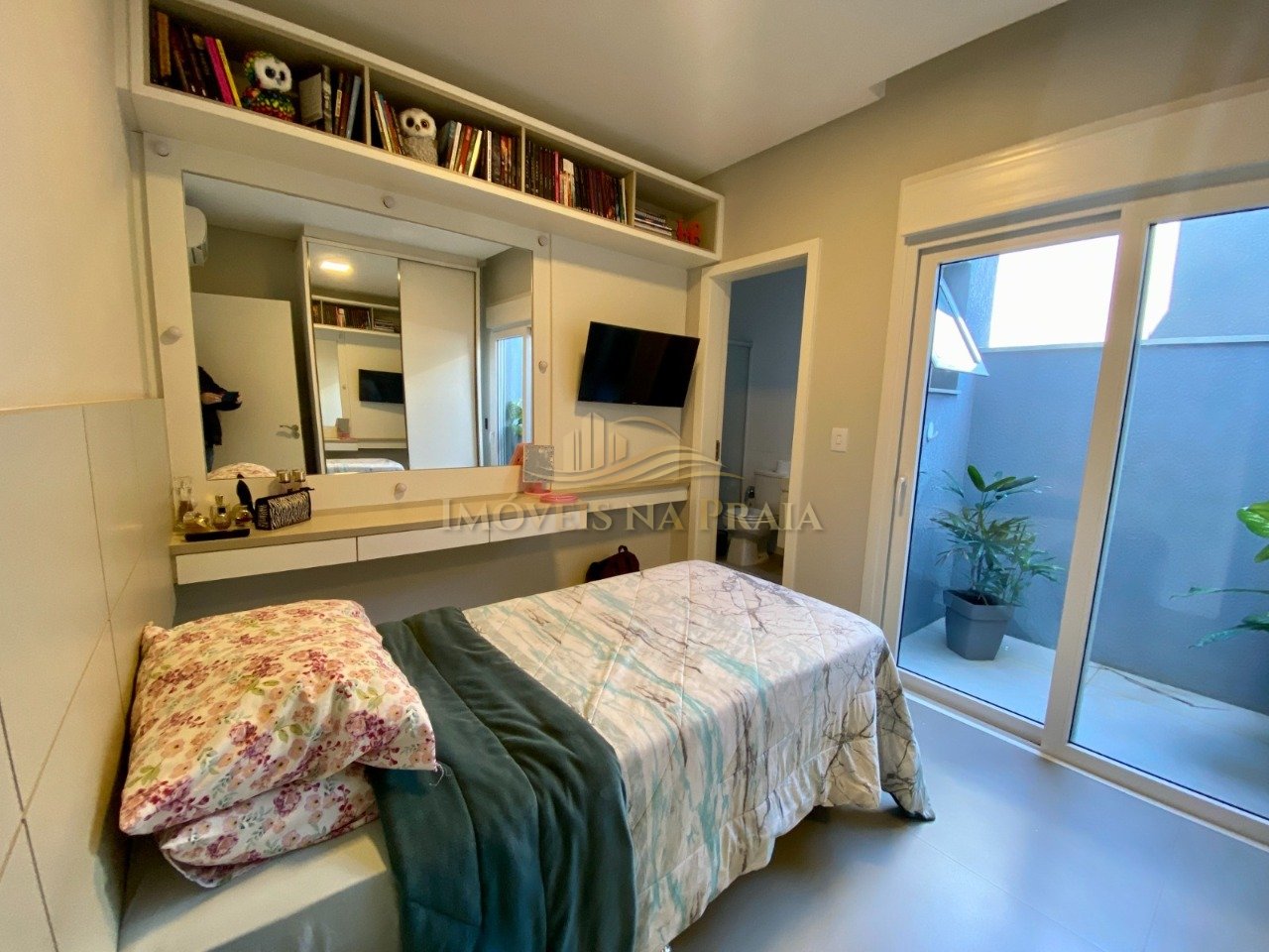 Foto 22 — Casa em Condomínio 4 Dormitório(s) Bairro Las Palm