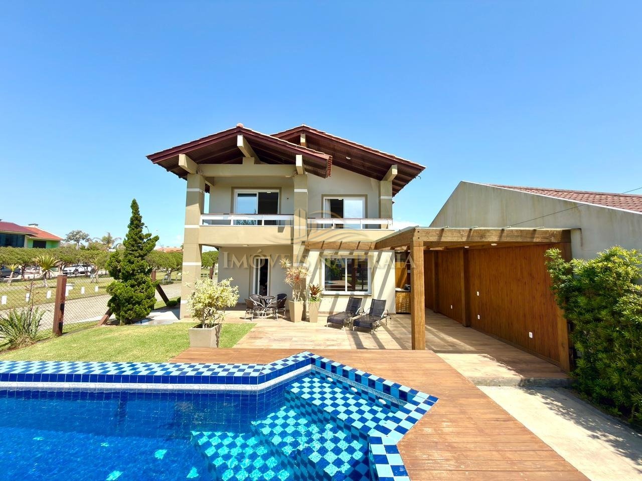 Casa 4 dormitórios no bairro Centro