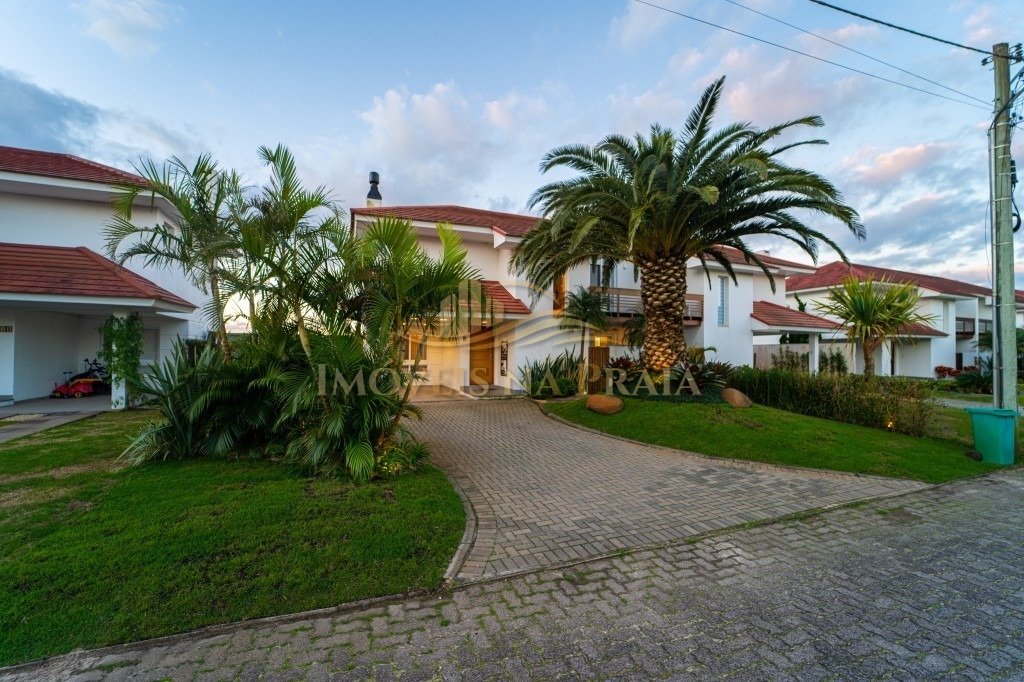 Foto 4 — Casa em Condomínio no Green Village.