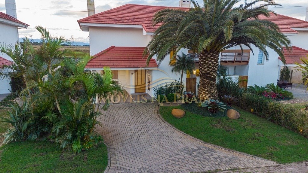 Foto 2 — Casa em Condomínio no Green Village.