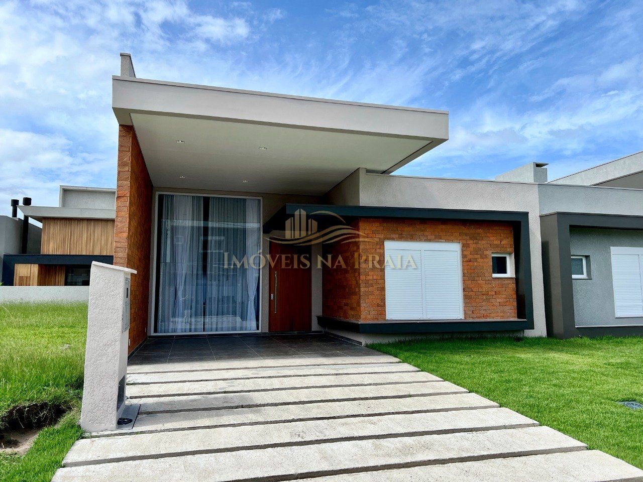 Foto 2 — Casa em Condomínio no Sunset.