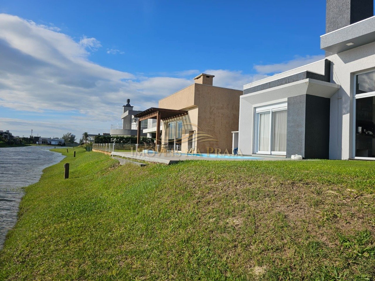 Foto 6 — Casa em Condomínio 4 Dormitório(s) Bairro Riviera