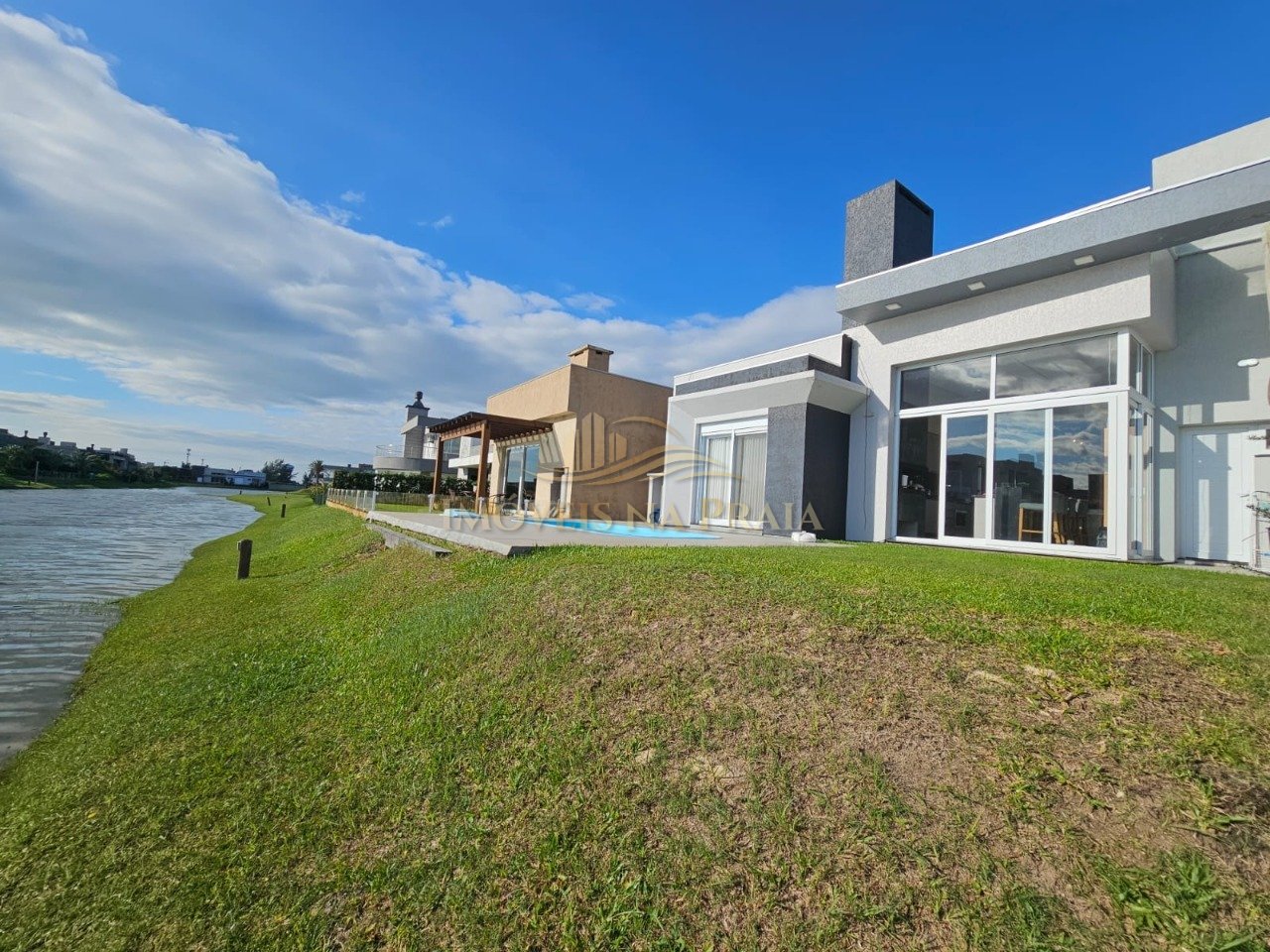 Foto 23 — Casa em Condomínio 4 Dormitório(s) Bairro Riviera