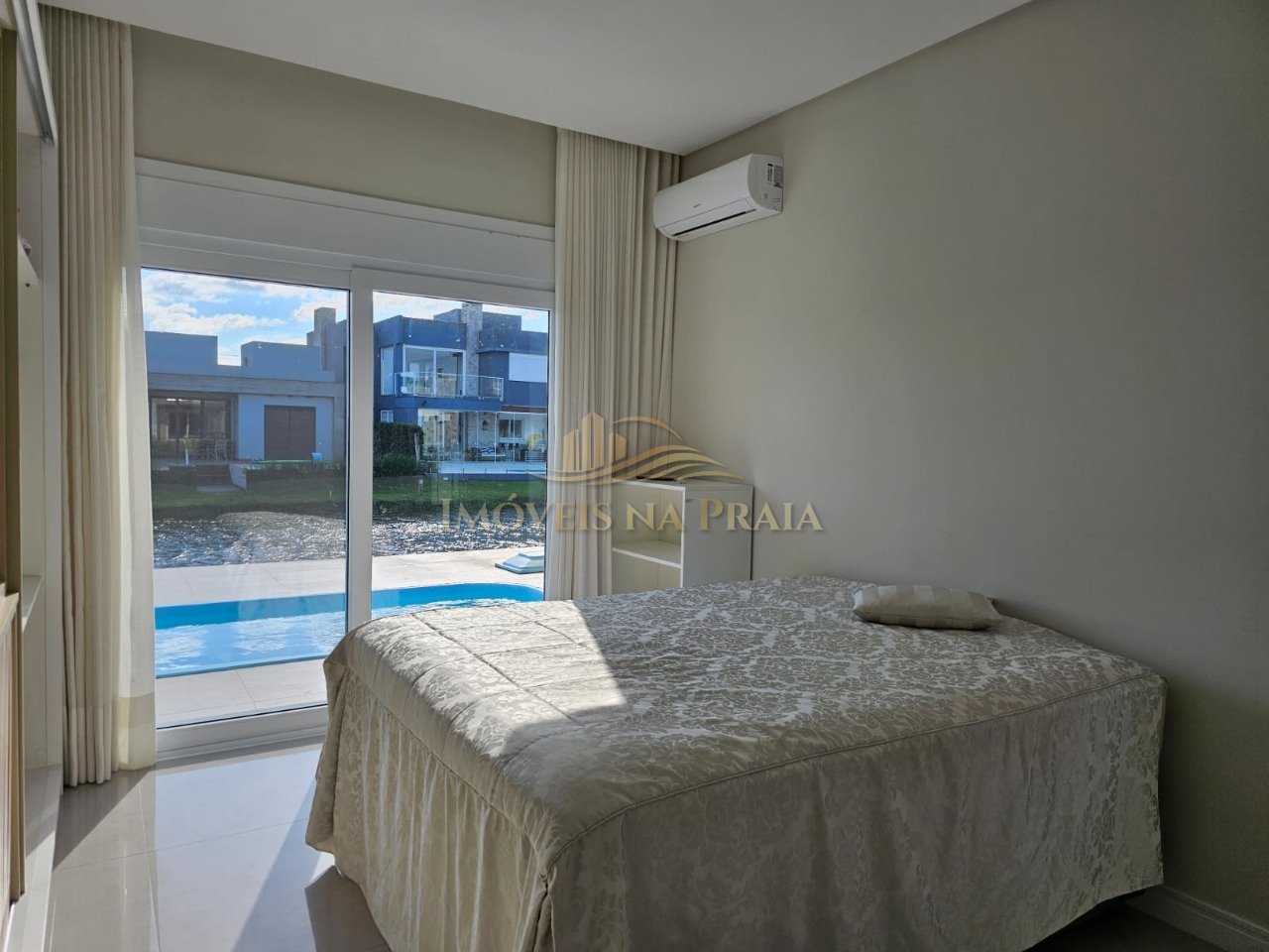 Foto 16 — Casa em Condomínio 4 Dormitório(s) Bairro Riviera