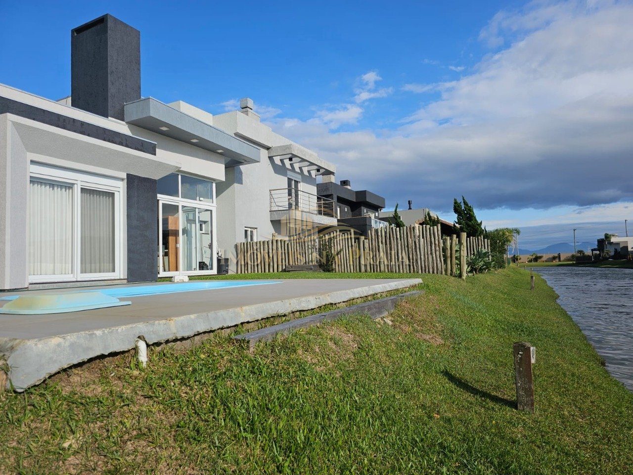 Foto 22 — Casa em Condomínio 4 Dormitório(s) Bairro Riviera