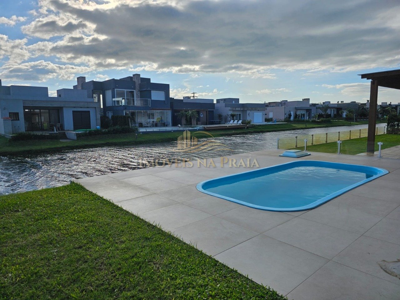 Foto 19 — Casa em Condomínio 4 Dormitório(s) Bairro Riviera