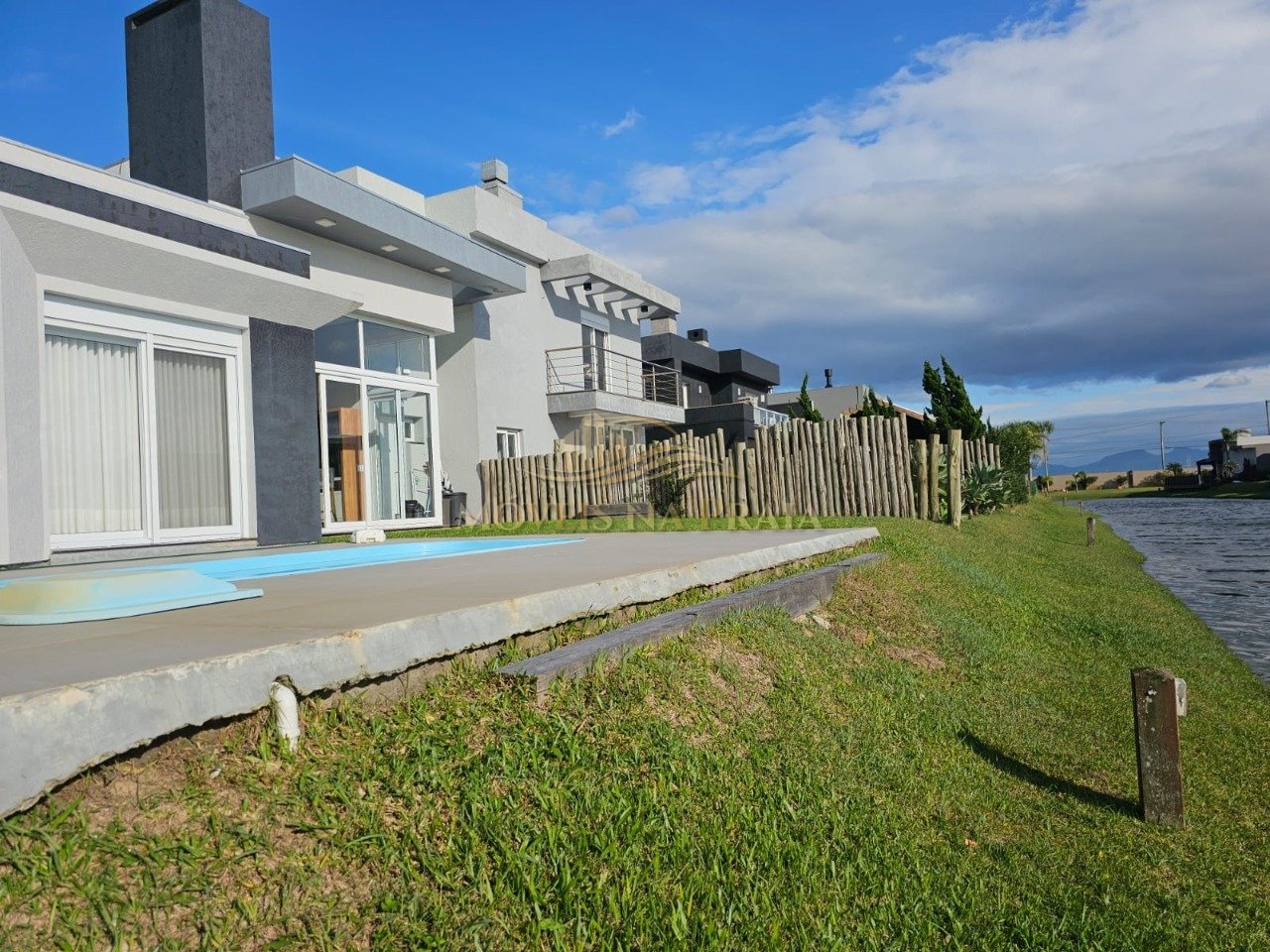 Foto 21 — Casa em Condomínio 4 Dormitório(s) Bairro Riviera