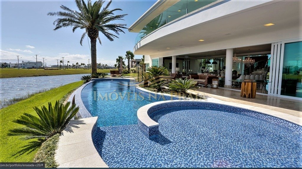 Foto 2 — Casa em Condomínio 8 Dormitório(s) Bairro Enseada