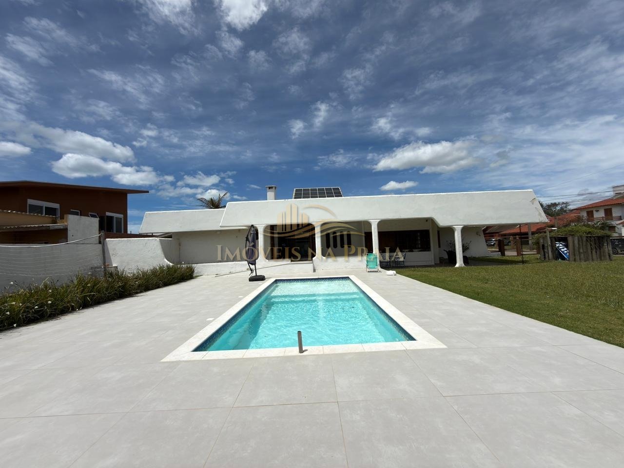 Casa 5 dormitórios no bairro Atlântida