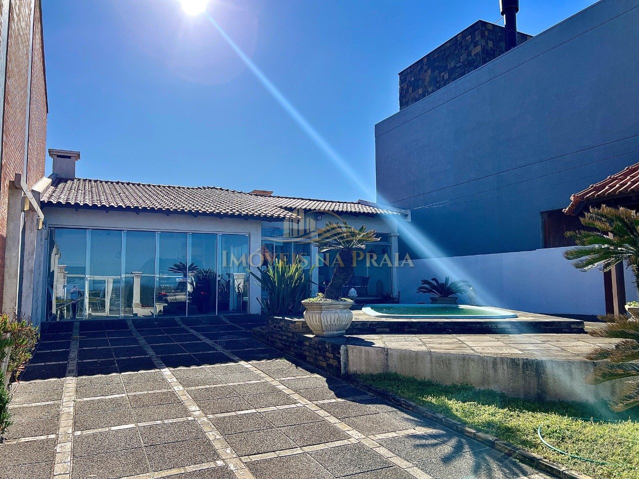 Casa 4 Dormitório(s) Bairro Centro