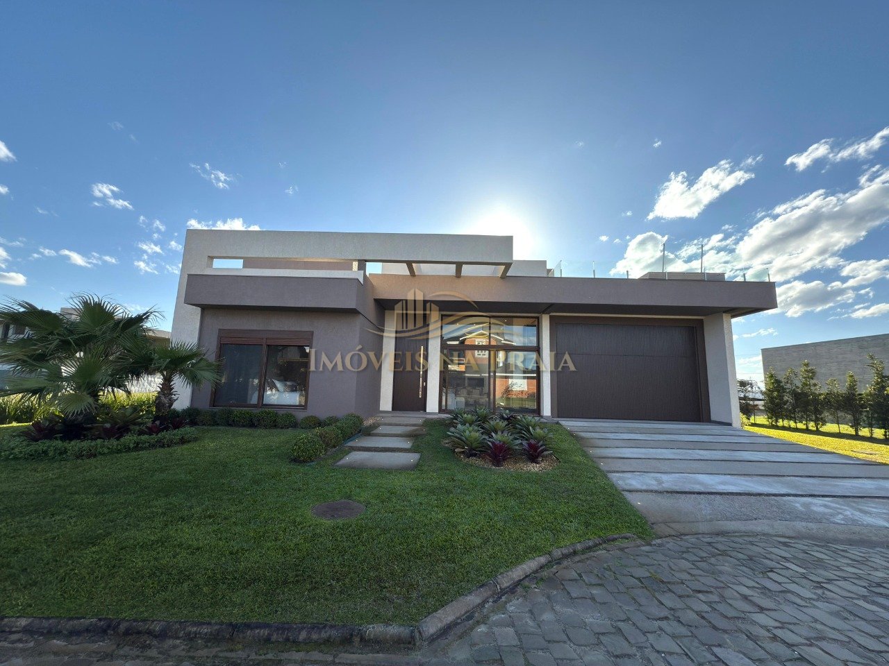 Casa em Condomínio 4 Dormitório(s) Bairro Lagoa do