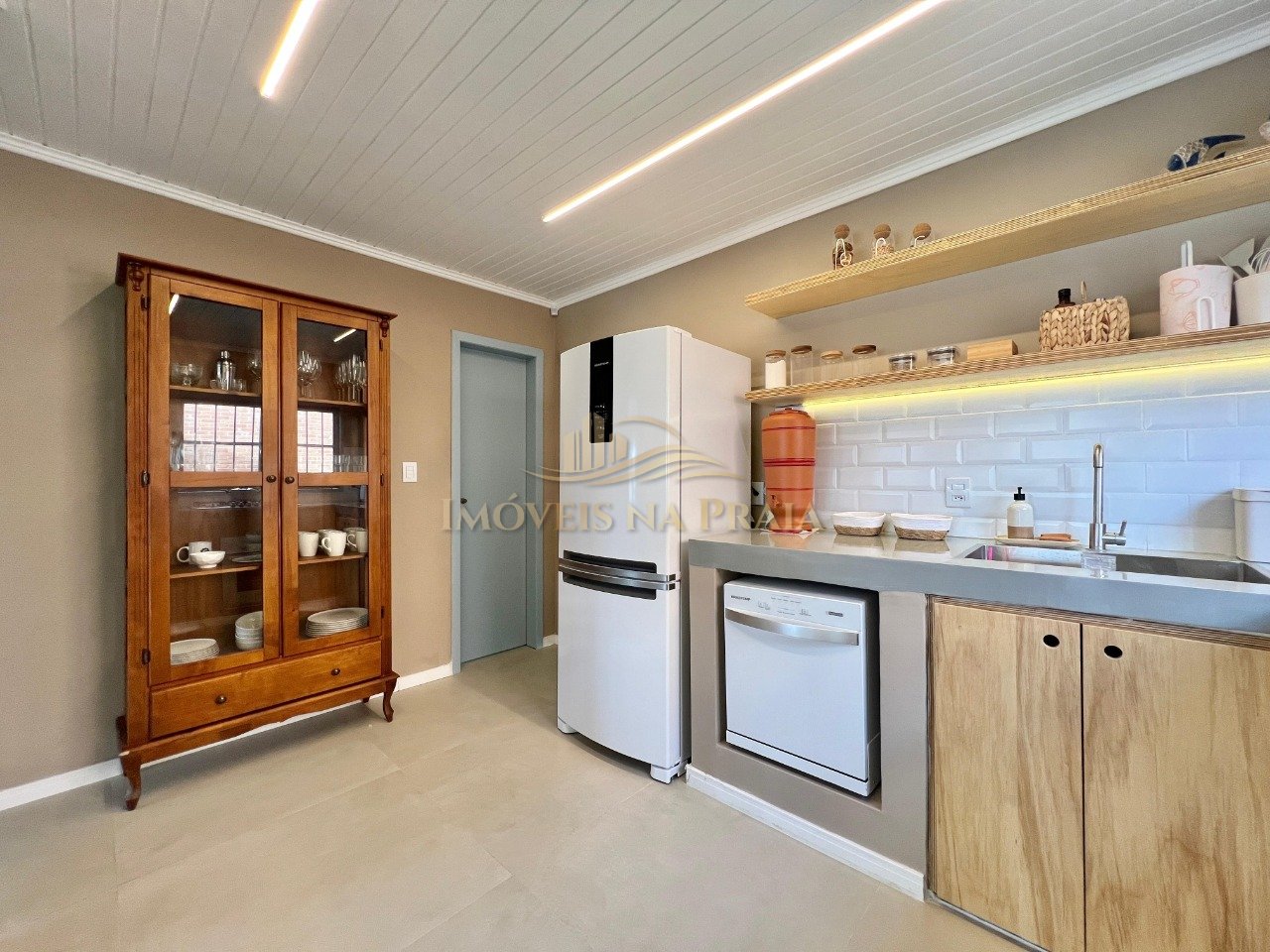 Foto 15 — Casa 5 dormitórios no bairro Atlântida