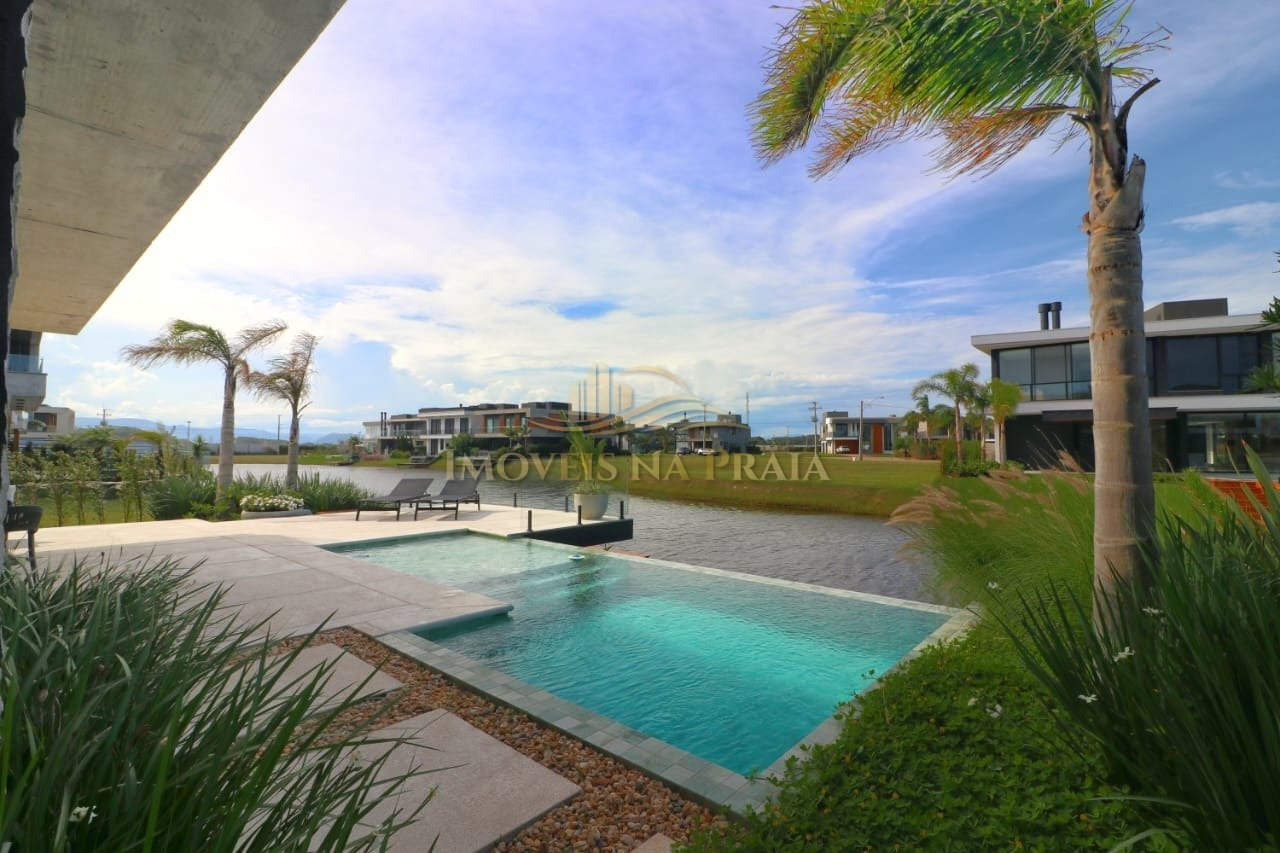 Foto 2 — Casa em Condomínio 5 Dormitório(s) Bairro Sense Xa