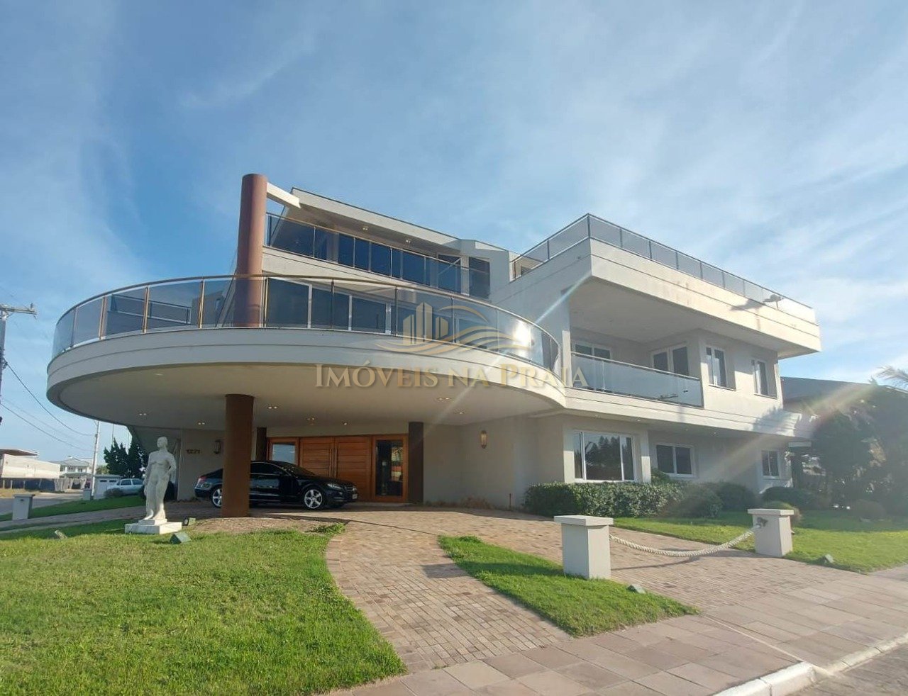 Foto 2 — Casa 6 Dormitório(s) Bairro Atlântida