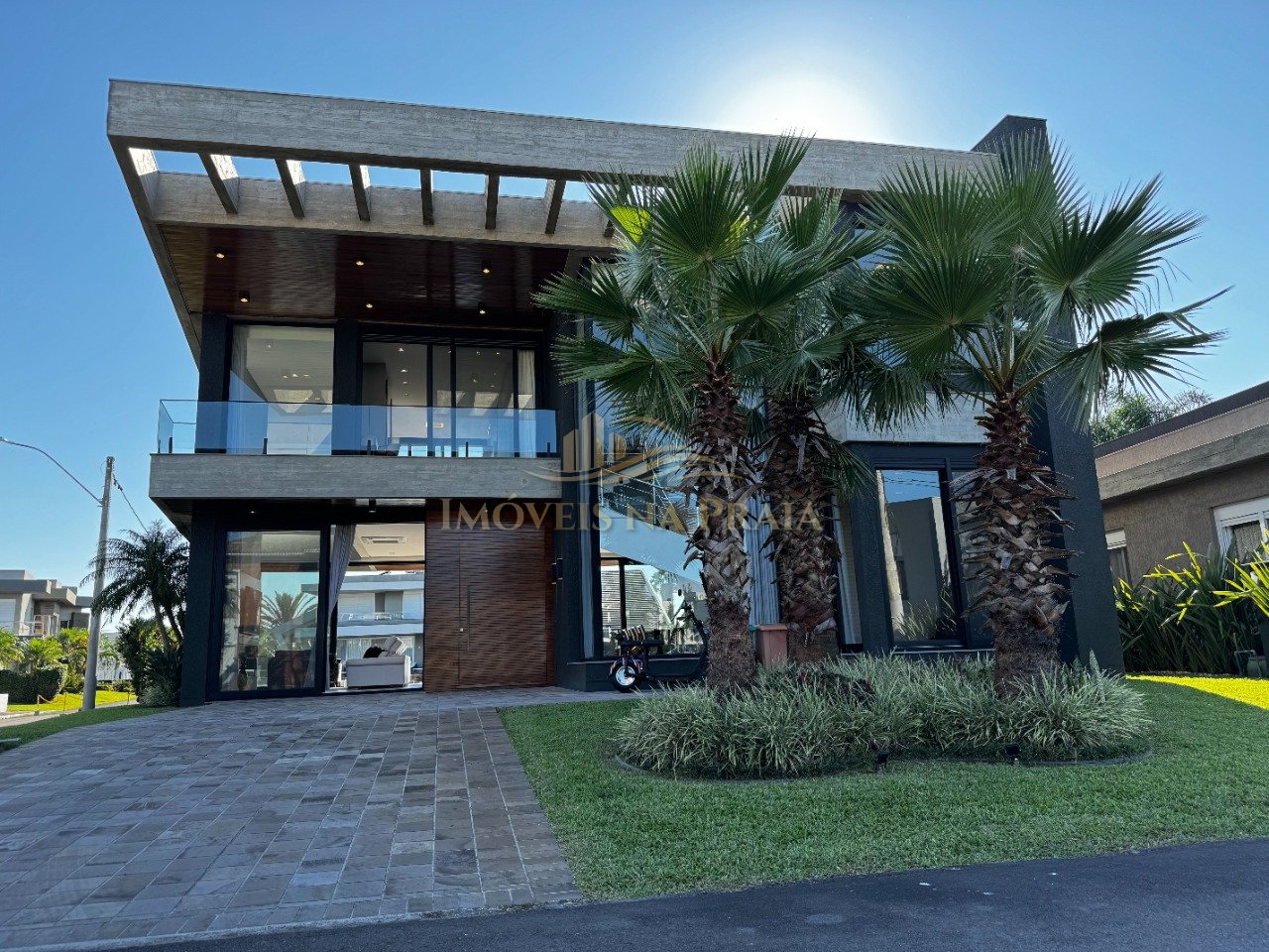 Casa em Condomínio 5 Dormitório(s) Bairro Malibu B