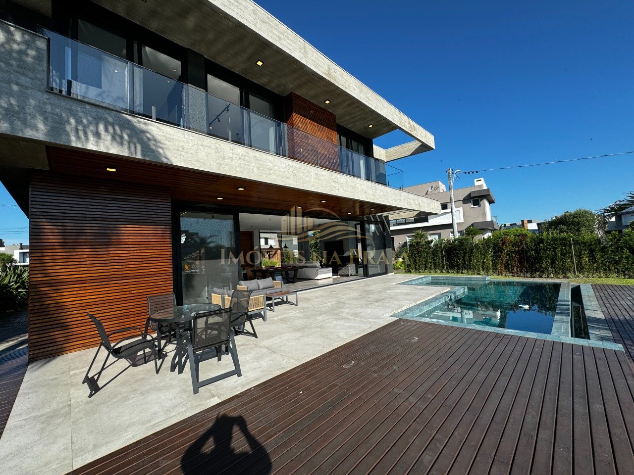 Foto 19 — Casa em Condomínio 5 Dormitório(s) Bairro Malibu B