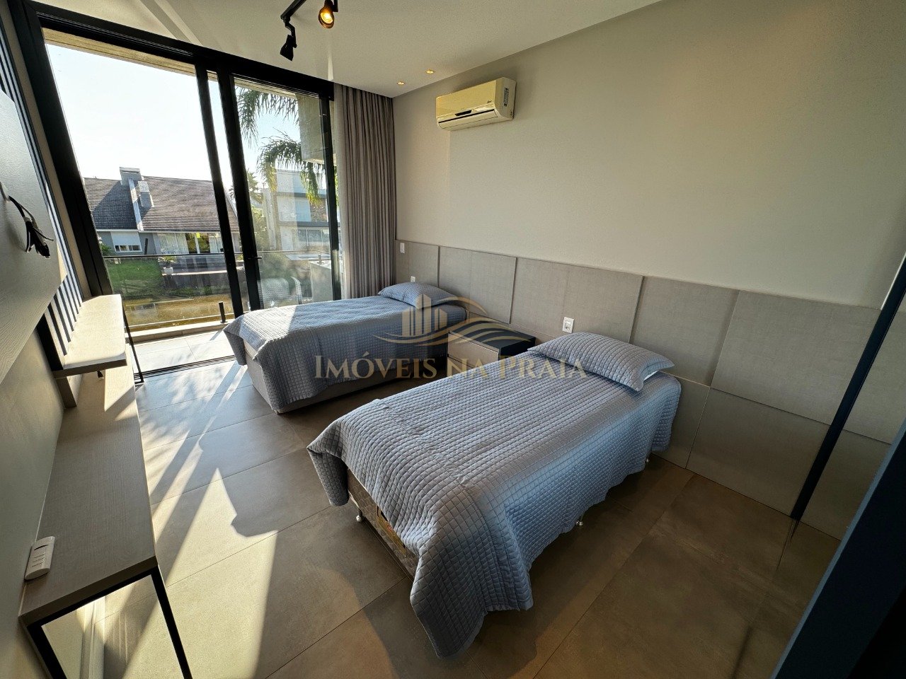 Foto 36 — Casa em Condomínio 5 Dormitório(s) Bairro Malibu B