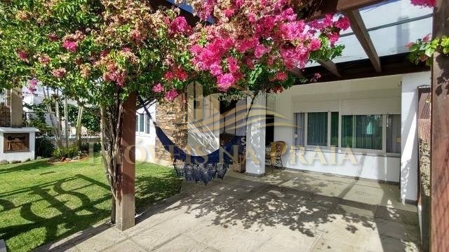 Foto 3 — Casa 4 Dormitório(s) Bairro Noiva do Mar